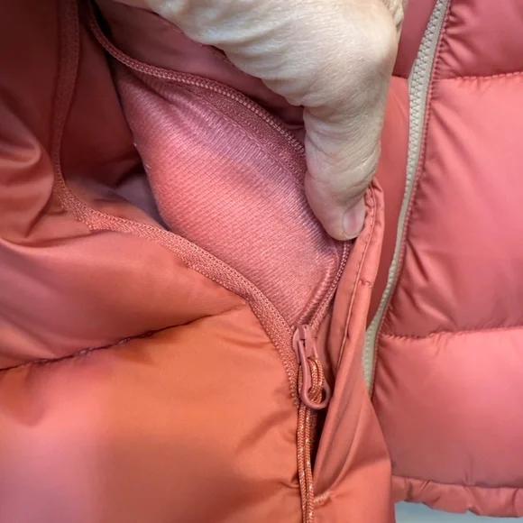 Columbia | NWT Puffect Color Blocked Jacket Vegan Friendly Soft Winter Coat - Picture 10 of 15